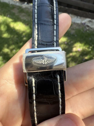 Pre-Owned Breitling Black Alligator Leather Strap 22-20 mm 744P Deploy