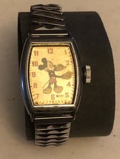 Antique 1940s Mickey Mouse Pointing US Time Watch