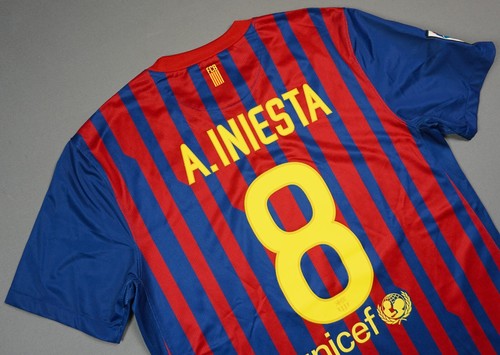 FC BARCELONA 2011-12 ANDRES INIESTA JERSEY HOME SHIRT L LARGE ORIGINAL MINT - Picture 4 of 10