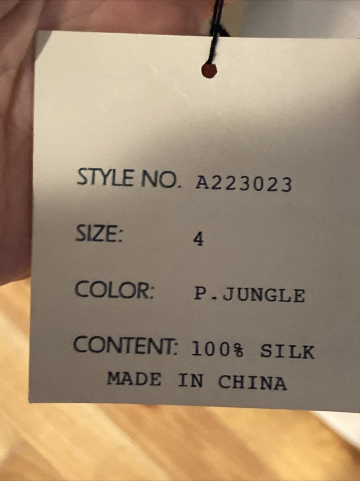 MAGASCHONI ~ Tamanho 4 ~ Antigo 100% Seda 2 Pçs Conjunto de Blusa e Saia Terno Verde Claro ~ Novo com etiquetas - Imagem 4 de 4