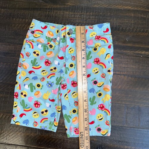 Childrens Place Girls Size 5 Bermuda Shorts Emojis Pattern Multicolor Summer - Picture 3 of 4