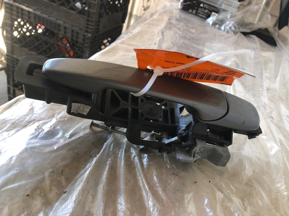 2006 - 2012 FORD FUSION Rear Door Handle Outside Passenger Right Paint Code UJ - Image 3 of 4