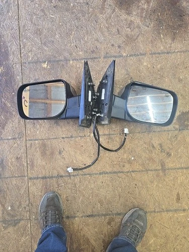 2004 Nissan Titan Side Mirrors Left and Right