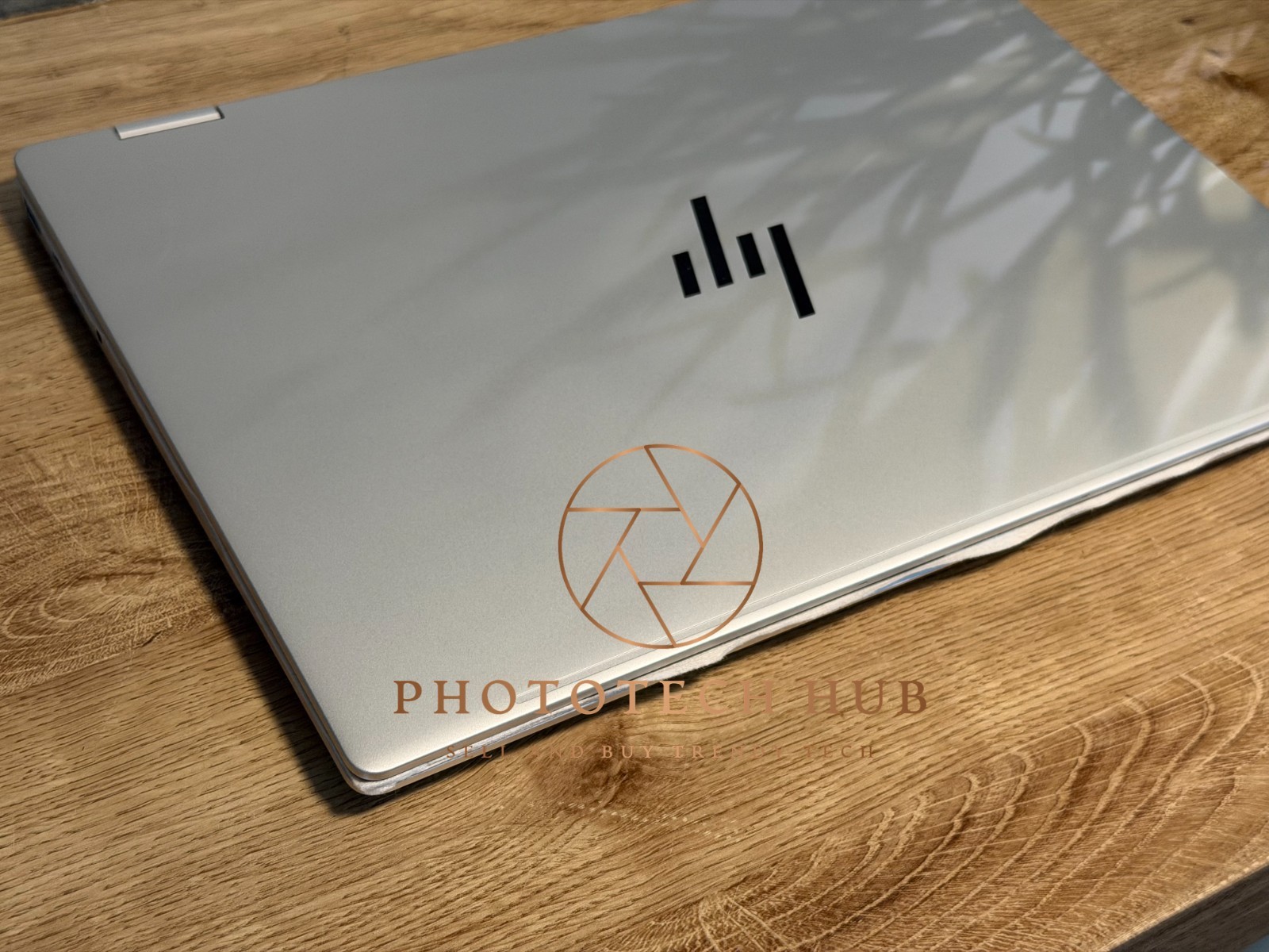 HP EliteBook X Flip G2i 14 Core Ultra X7 358H 2.2GHz 14" WUXGA 1TB SSD 32GB 5G