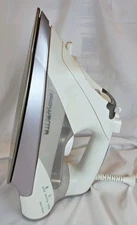 Rowenta Advancer Iron DZ9080 Vertical Steam 1800W works great! 