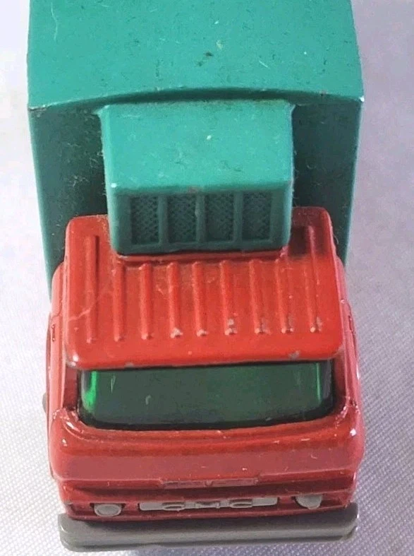 Matchbox Superfast Lesney GMC Refrigerator Truck No. 44 - Image 4 of 4