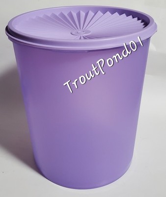 Tupperware Servalier Canister 17 cup Capacity Sheer Lilac Purple w/ Seal New