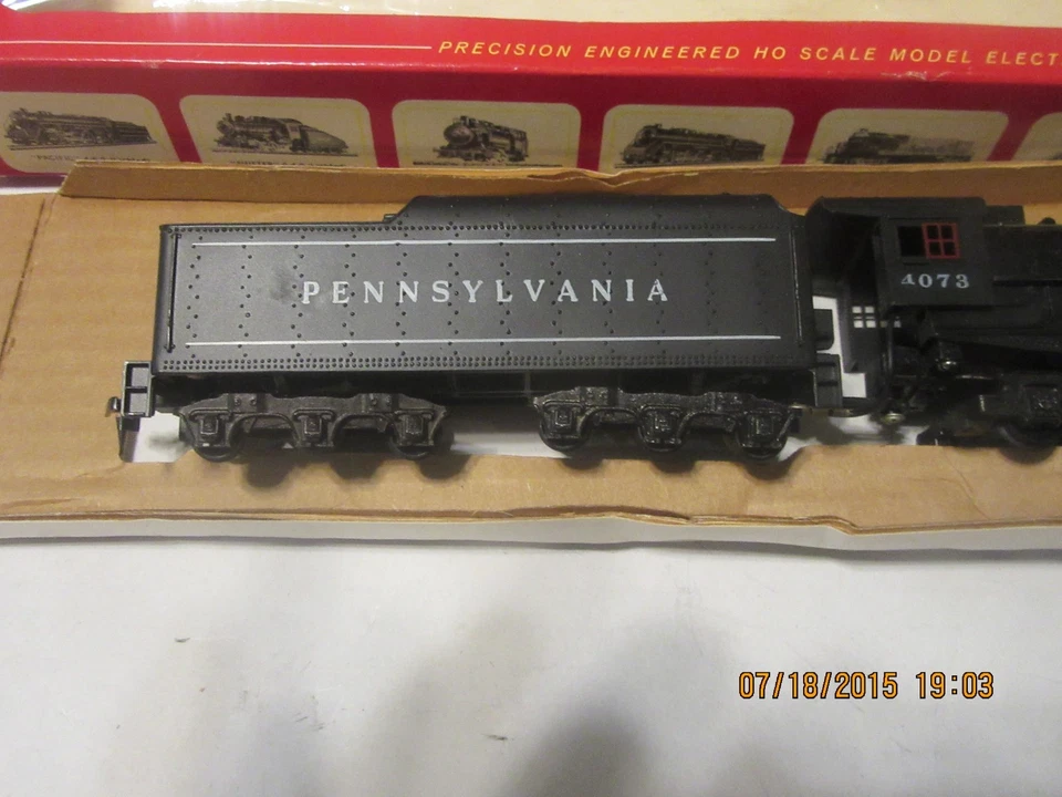 Vintage HO Scale Tyco/ Mantua Pennsylvania  2-8-2 Steam Locomotive - Image 3 of 4