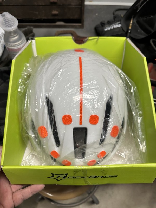 ROCKBROS Road Bike Helmet w/ POC Reflective Cycling Helmet Large 57-62 cm.