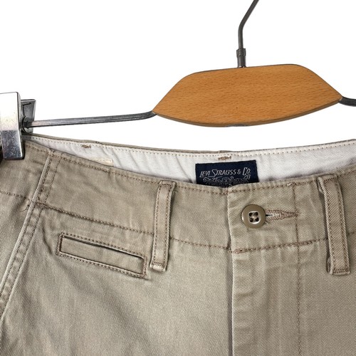 Bermuda Levi's Vintage Pantaloncini in Cotone Chino da Uomo Beige - Taglia 30 US - Foto 2 di 9