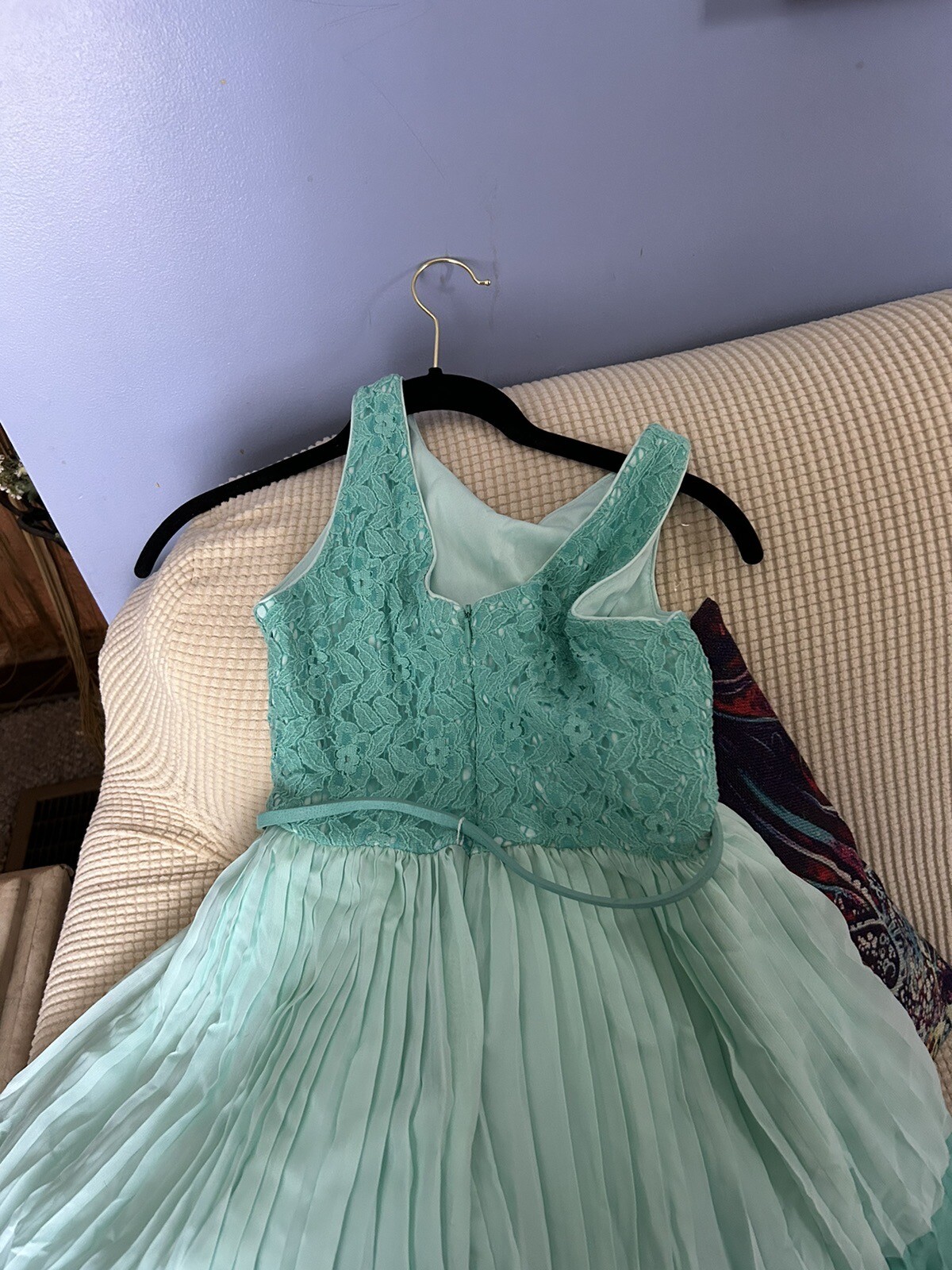 Picture 4 of 5