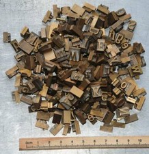 Lot de caractères à dorer matériel reliure dorure ancien cuir bronze~laiton rare