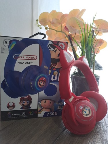 Super Mario Headset - Picture 2 of 2