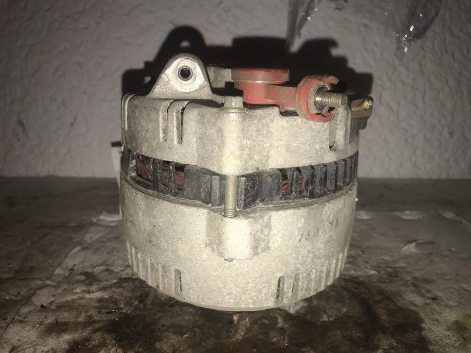 Alternador usado compatible con: Ford Thunderbird 1995 8-280 4,6 grado A Foto 2 de 3