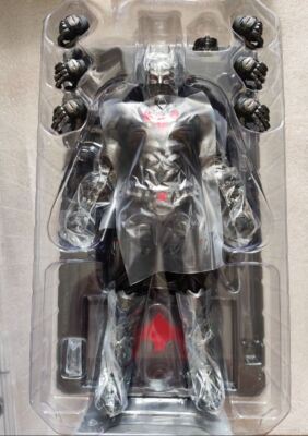 HOTTOYS HT VGM39 Batman Arkham Knight Batman Future Edition 1/6