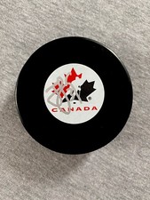 JOCELYNE LaROCQUE AUTOGRAPH TEAM CANADA WOMENS HOCKEY LOGO PUCK