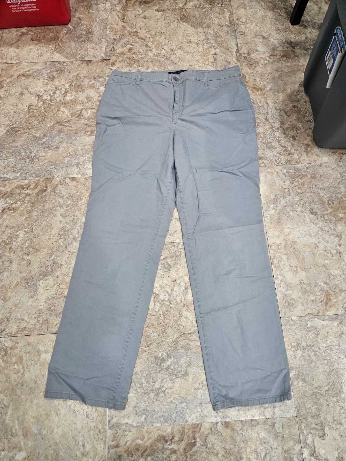 Gloria Vanderbilt Straight Leg Women's size 14P Gray Denim Jeans