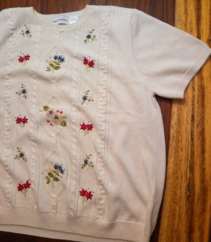 Alfred Dunner Grandma Core Embroidered Floral Short Sleeve Sweater Size L - Picture 2 of 8