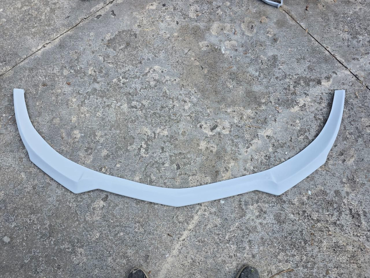 Front Bumper Lip Splitter with Side Add On For Lamborghini Urus 2018-2022