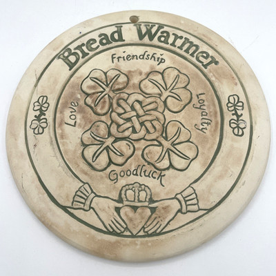 Irish Knot Bread & Bun Warmer - Seneca Ceramics 2005 - Green Shamrocks Good Luck