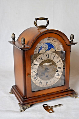 Vintage Seth Thomas A401-003 Moon Dial 2 Jewel Mantle Clock with Key Working!