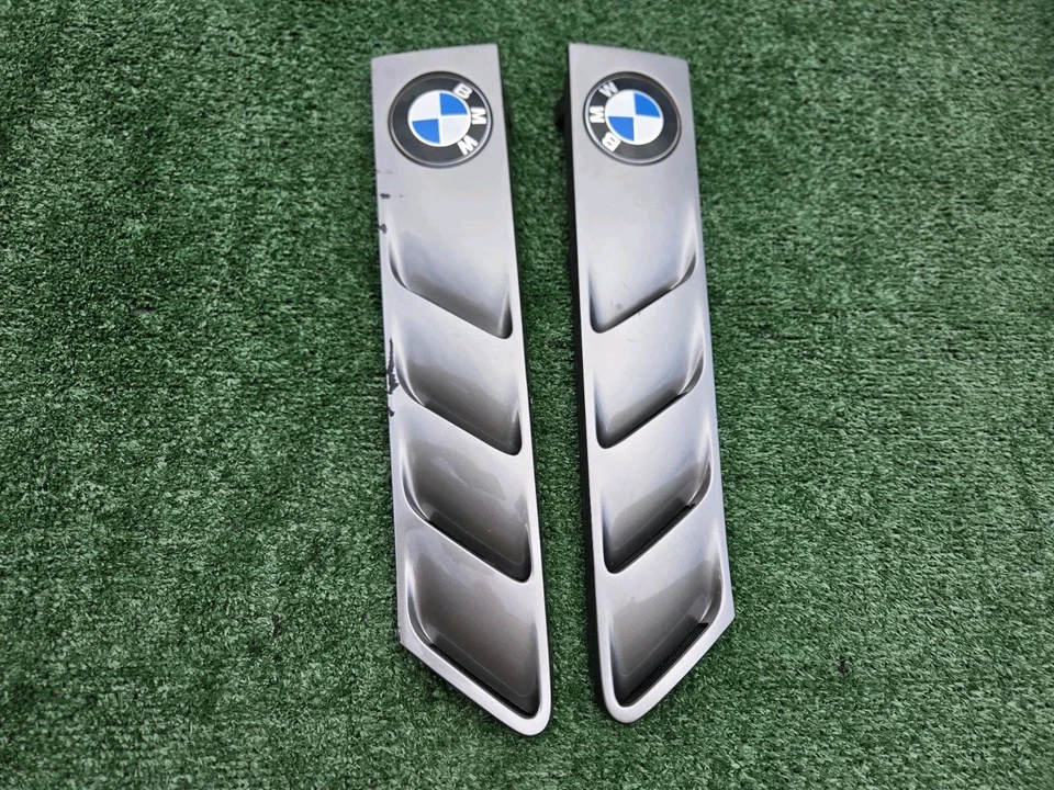 1996-2002 BMW Z3 Fender Vent Grille Louver Left Right Set Pair Emblem OEM 96-02 - Image 3 of 4