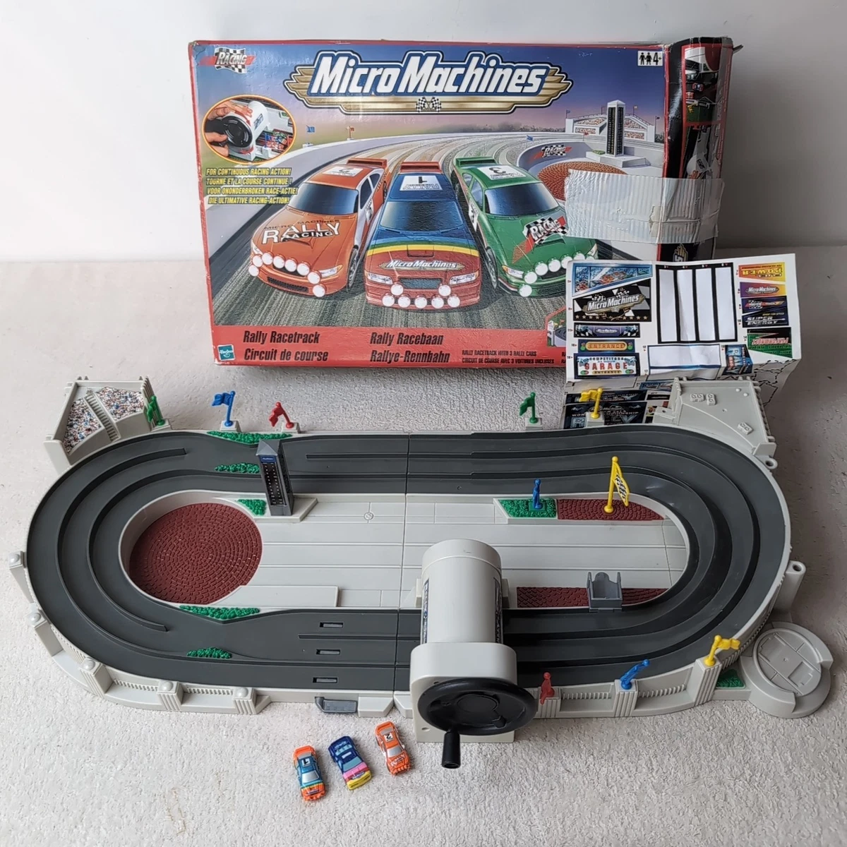 Promo Coffret 15 Véhicules Micro Machines Bandai chez La Grande Récré