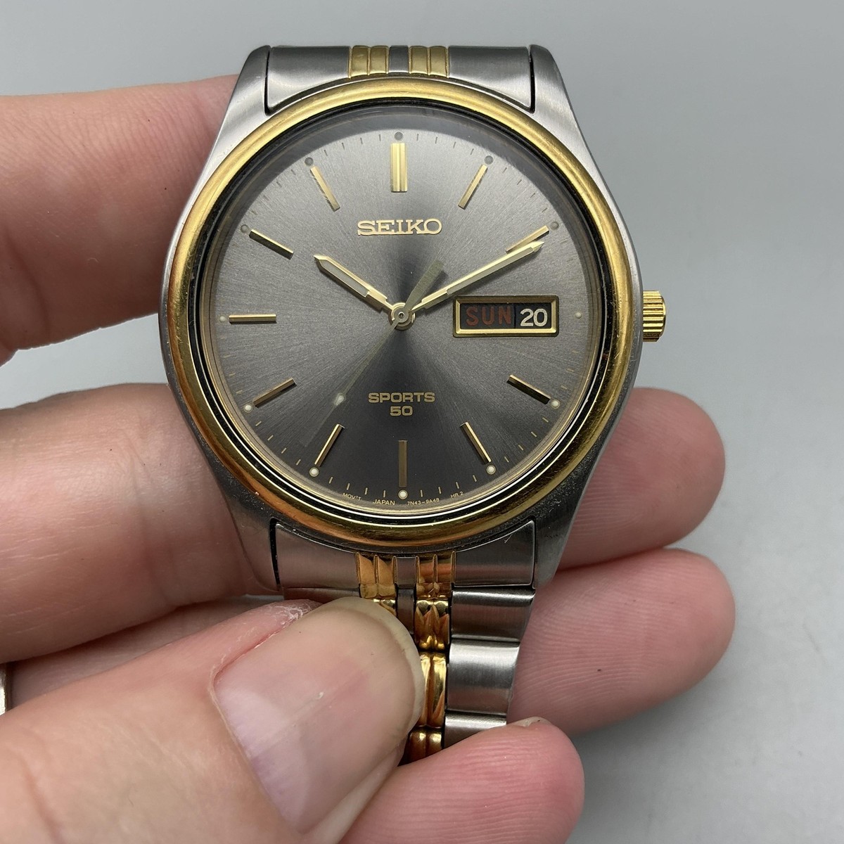 Seiko Mens Watch 37mm Gray Dial Sports 50 7N48-9A00 Day Date New 