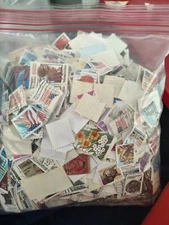 500 Usa Used older Stamps off Paper - Pick Lot