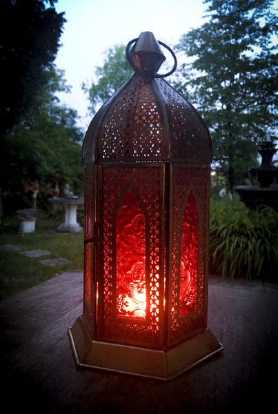 Orientalisches Licht Alladin Laterne H:28 Cm, B:15 Cm Eisen Gold Und Rotglas-image