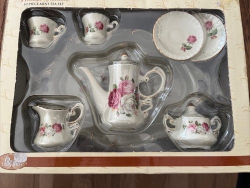 New Mini Collectible Pink Floral White Rose Porcelain 10-piece Tea Set