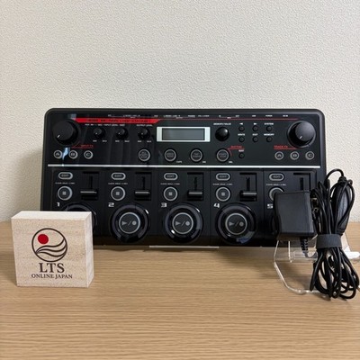 Boss RC-505 Loop Station Tabletop 5-Track Looper 99 Phrase Memories 24 Effects