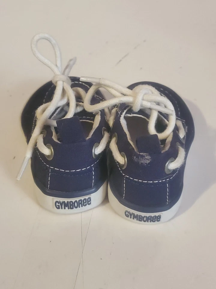 Zapatos de barco Gymboree para niños pequeños talla 4 | Azul marino de lona con corbata de encaje informales... Foto 4 de 4