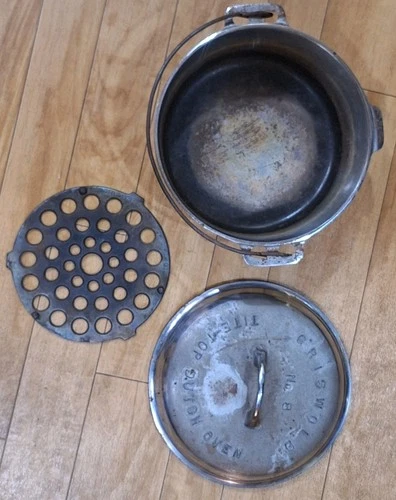 No 8 Griswold Cast Iron Tite Top Dutch Oven 833 2551A Lid 206 Trivet READ