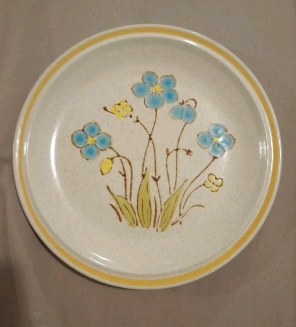 Highland Flowers Hearthside Garden Festival Plates Hearthside