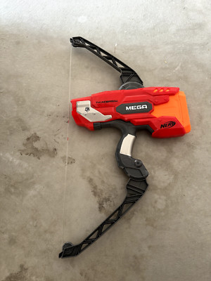 Nerf MEGA Thunderbow, tight string, no arrows included