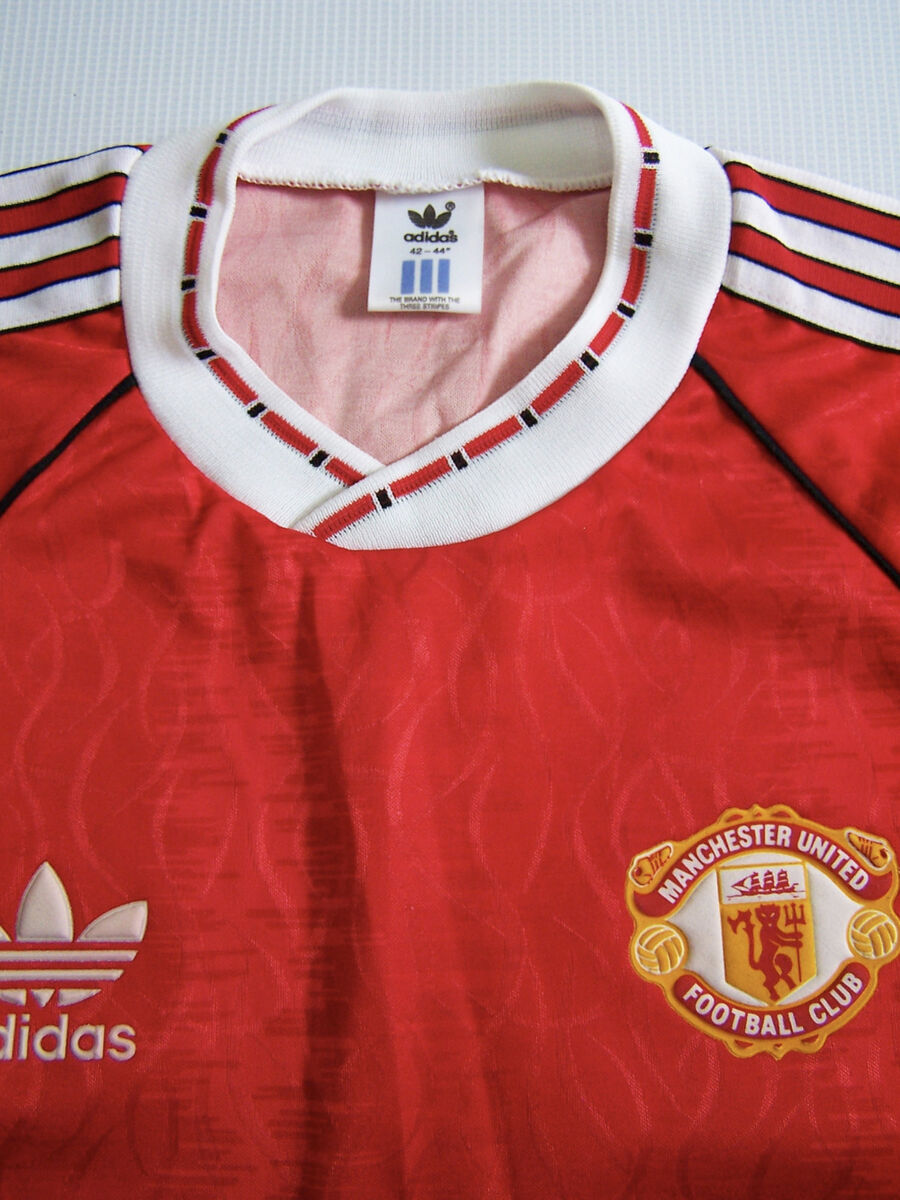 Retro Manchester United Third Away Jersey 1995/96 By Umbro