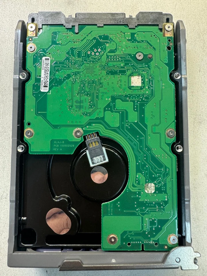 SUN 390-0420-04 ST330056FSUN300G 300GB 15K RPM 16MB Cache Fibre Channel 4Gb/s - Image 3 of 4