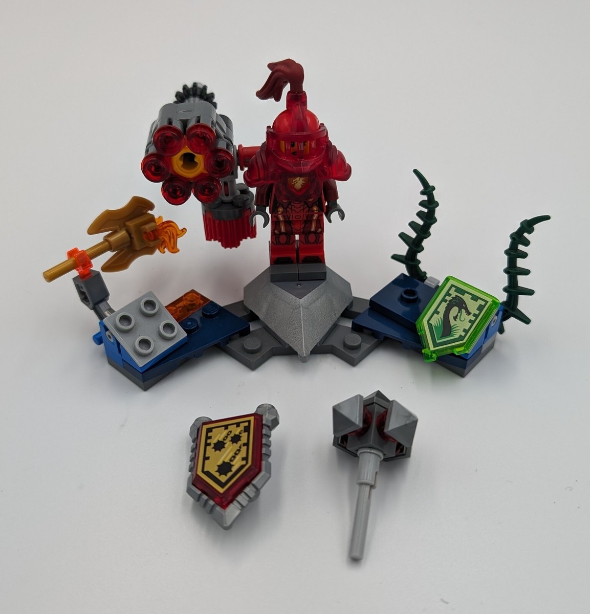 LEGO Nexo Knights Ultimate Macy 70331 Incomplete