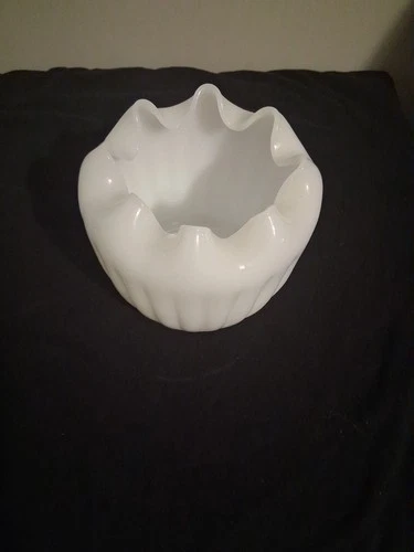 Vintage 1950s White Milk Glass Ribbed Sides Ruffled Top Rose Bowl Candy Dish