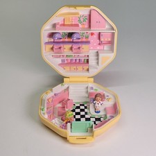 Vintage Polly Pocket 1990 Polly's Hair Salon Bluebird Toys COMPLETE