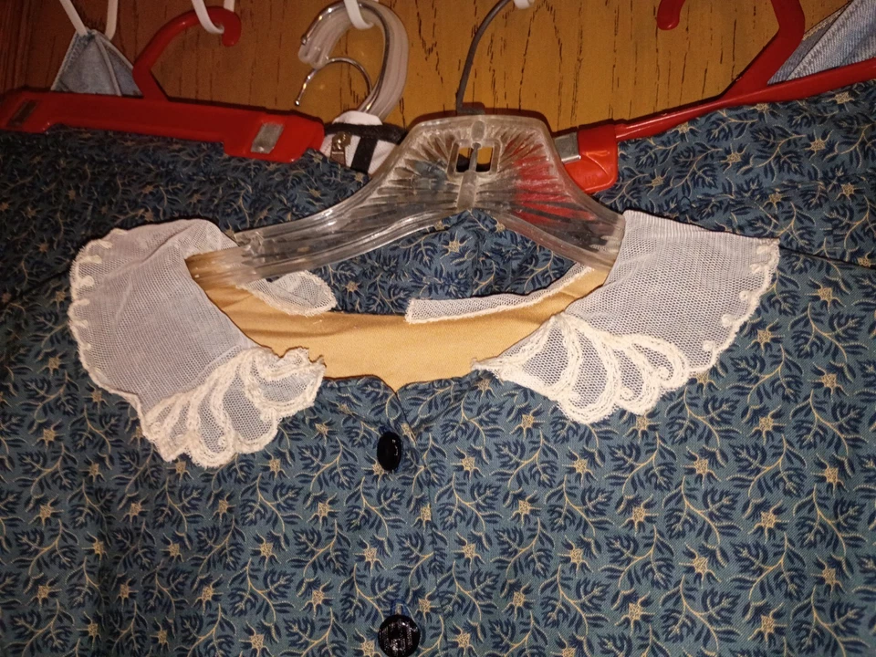 Vestido Día Guerra Civil Talla 20-22 Foto 3 de 4