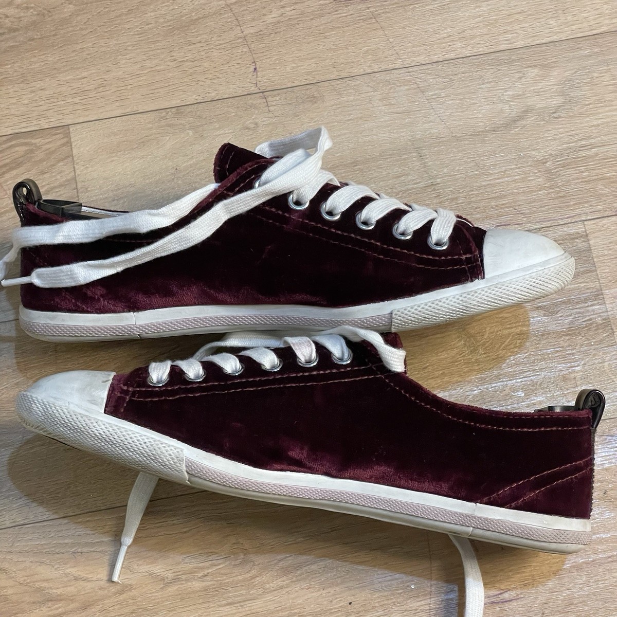 Prada Sport Sneakers velvet Low Top Lace Up Cap Toe women's