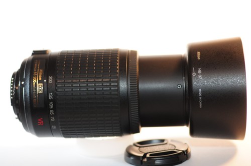 Nikon DX AF-S VR Nikkor 55-200mm G ED lens HB-37 for D3400 D5600 D7200 D90 D7500 - Picture 4 of 8