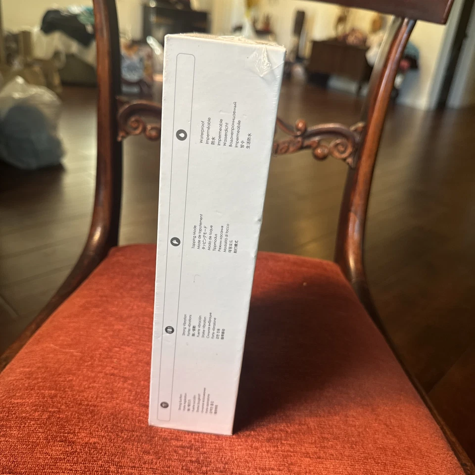 Varita vibratoria y de succión roscada Svakom NUEVA SELLADA Foto 4 de 4