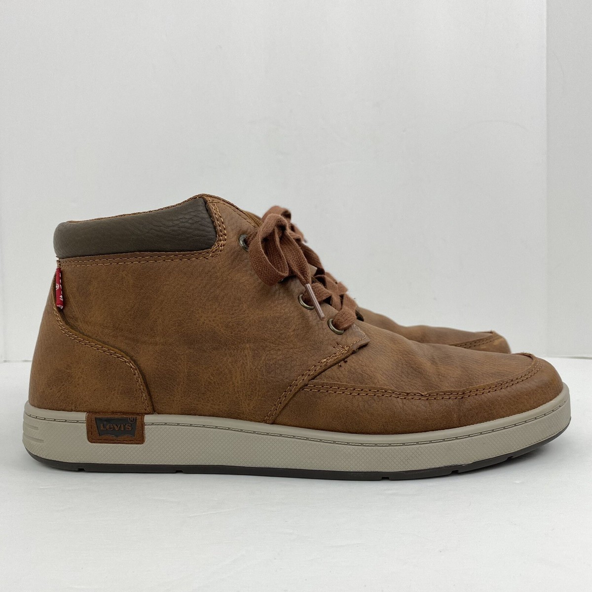 Levi's size Men’s Bedford WX Brown Vegan Leather Casual Chukka Boot