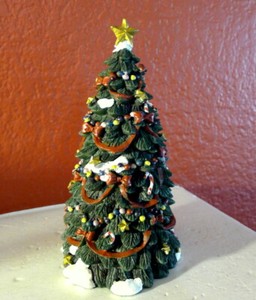 Grandeur-Noel-Victorian-Christmas-Village-Town-Christmas-Tree-2001-Miniature