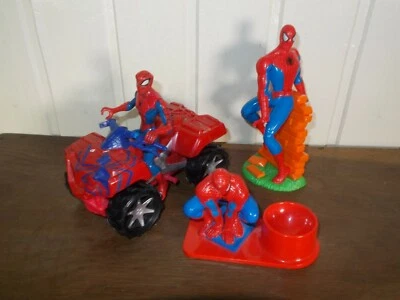 lot 3 Figurines Spiderman Marvel Hasbro Bandai quad et coquetier - Photo 1/4