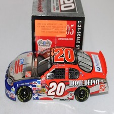 TONY STEWART 2003 COLOR CHROME 20 HOME DEPOT DEC OF INDEPENDENCE WRONG BOX 