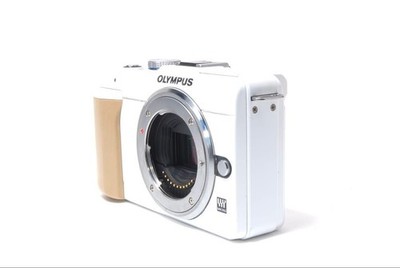 Olympus PEN E-PL1s 12.3MP Digital Camera Body White Taste Working 